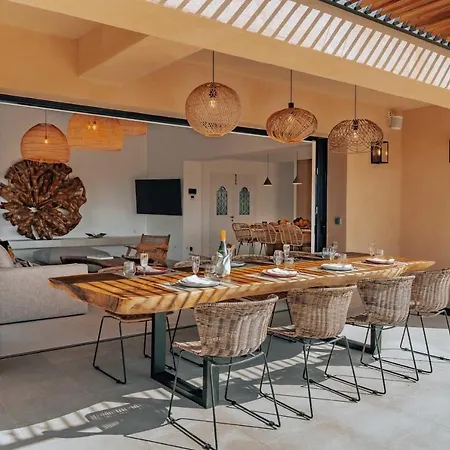 Sumptuous Contemporary - Gassin Hills - 6br12p Villa *
