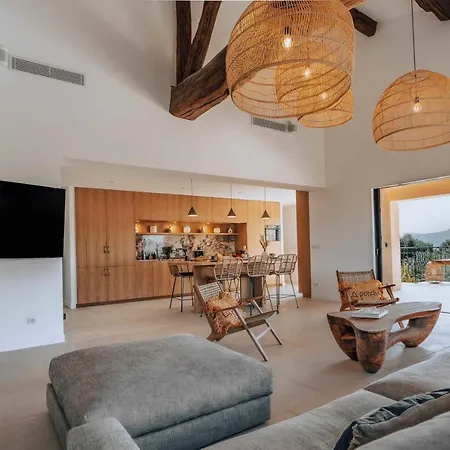 Sumptuous Contemporary - Gassin Hills - 6br12p * Saint-Tropez